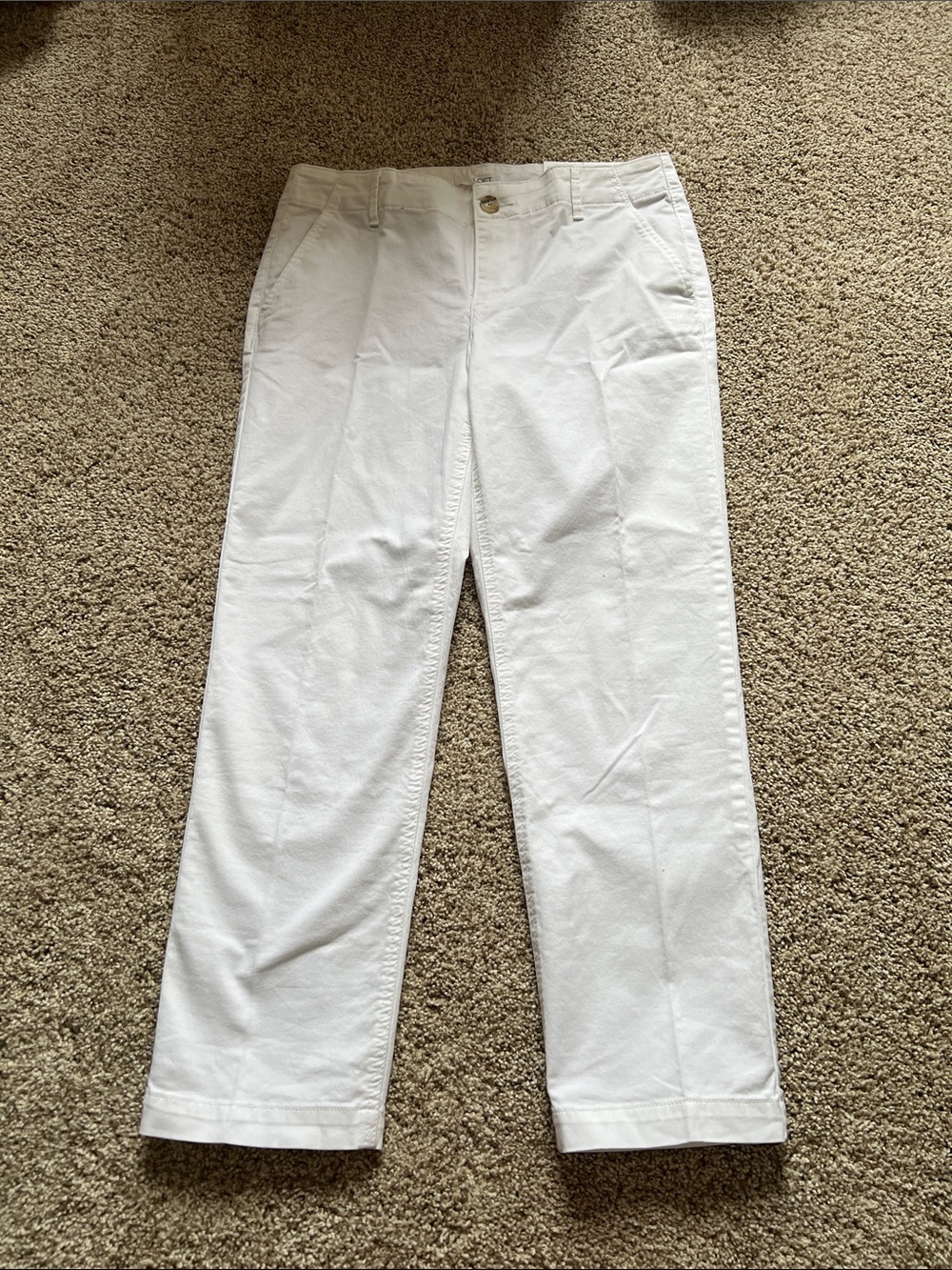 LOFT Crisp White Straight-Leg Capri Pants